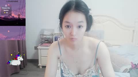 Lily online show from April 20, 3:31 am