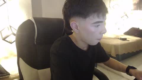 ash_kai online show from July 3, 8:24 pm