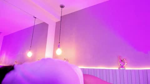 I am Ashley online show from February 17, 7:24 pm