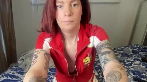 Ashlee online show from June 1, 7:04 pm