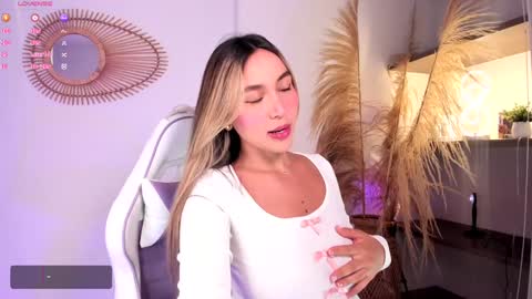 Snapshot of ashley2004_ chatting on September 26, 12:29 am Nay online show from September 26, 12:29 am