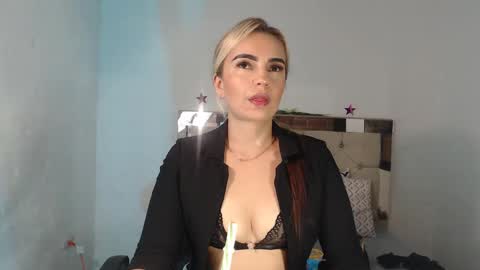 ashley__tylor online show from March 12, 2:09 am