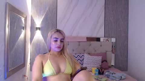 ashley__tylor online show from February 20, 2:44 am