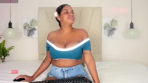 Ashley  online show from February 4, 2:10 pm