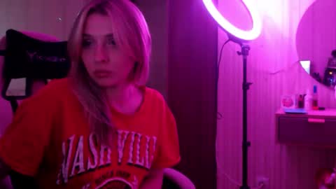 Ashley Matthew online show from March 10, 11:47 am