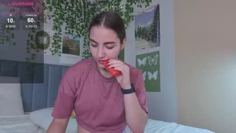 Snapshot of ashley_tempt chatting on September 16, 8:28 am Ashle online show from September 16, 8:28 am