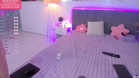 AshleyJonse online show from November 27, 6:54 am