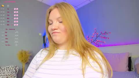AshleyJonse online show from May 21, 5:14 am