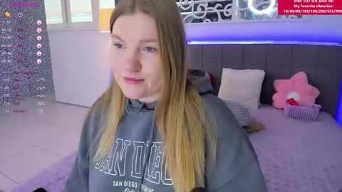 AshleyJonse online show from January 15, 6:33 am