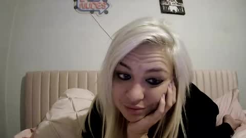 ashleymaddyyyy647935 online show from July 11, 9:34 am
