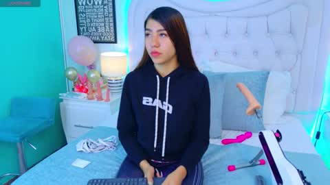 AshleyRoberh online show from November 28, 8:49 pm