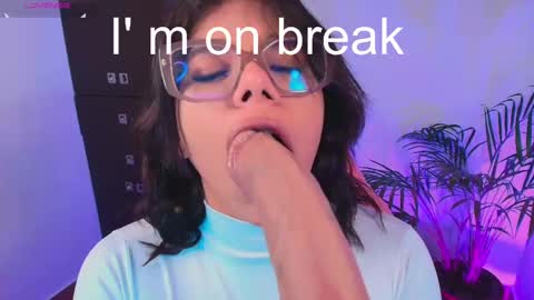 Snapshot of ashleyy18__ chatting on September 12, 12:29 pm Ashleyy18 online show from September 12, 12:29 pm