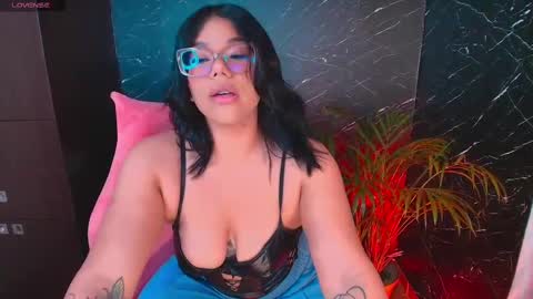 Snapshot of ashleyy18__ chatting on October 22, 1:20 am Ashleyy18 online show from October 22, 1:20 am