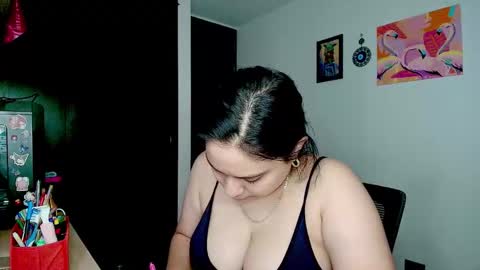 ashliecooperr online show from January 7, 9:36 am