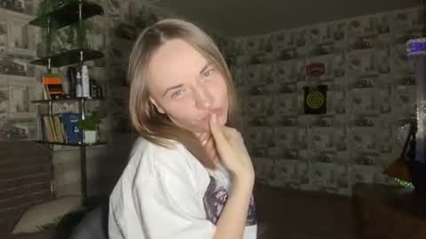 Lily online show from March 23, 5:29 pm