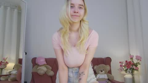 ashly_cherry online show from September 29, 11:20 am