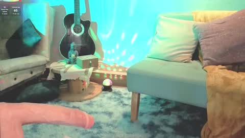 Snapshot of ashlynnlowe_ chatting on October 2, 8:18 pm Ash  online show from October 2, 8:18 pm