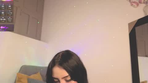 Snapshot of ashlynnlowe_ chatting on October 15, 8:09 pm Ash  online show from October 15, 8:09 pm