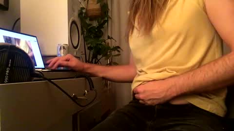 ashtrayfunk online show from September 30, 3:17 am