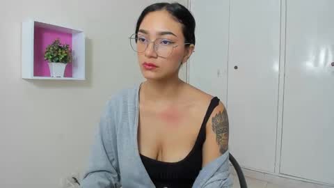 Camila online show from March 5, 1:17 pm