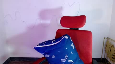 asian_lover05 online show from July 13, 7:06 pm