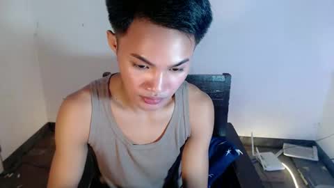 asian_lover05 online show from March 18, 4:57 pm