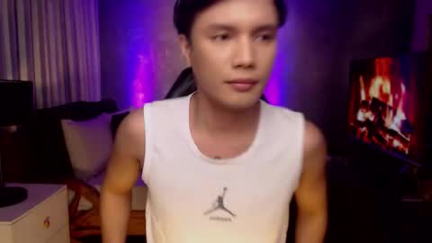 AsherMiller online show from December 16, 2:01 pm