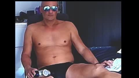 askil8802 online show from March 23, 7:35 am