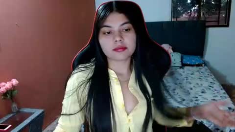 asly_rouse123 online show from July 13, 10:24 pm