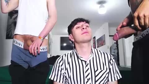 THOMAS AND DAMIAND online show from September 11, 5:47 pm