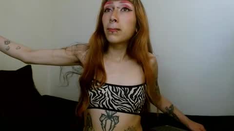 Asterothxznikki online show from November 18, 1:14 pm