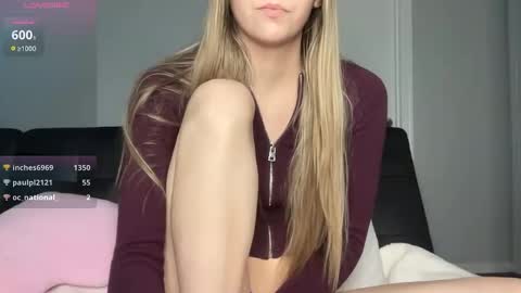Astrid Sky online show from May 21, 2:07 am