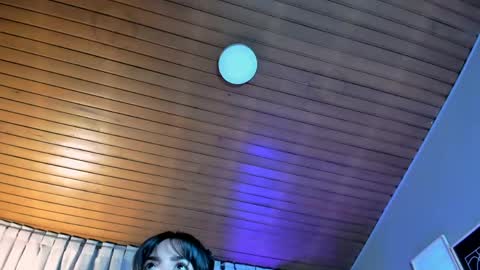 astrid_velle online show from May 27, 1:57 am
