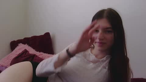 Astrid online show from December 20, 7:43 pm