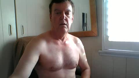 astute008 online show from June 15, 11:41 pm