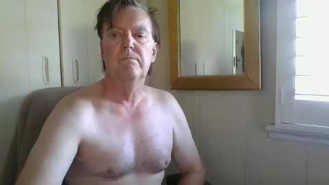 astute008 online show from February 8, 6:06 am