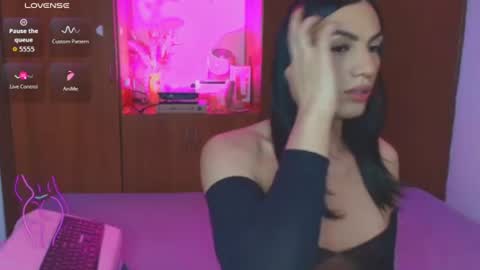 atenea_fit online show from July 14, 6:18 am