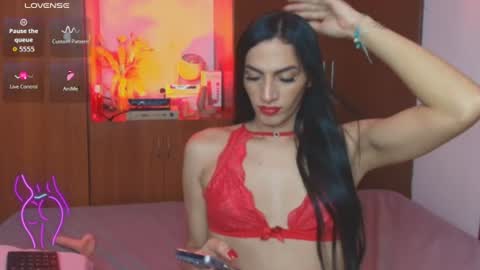 atenea_fit online show from July 15, 2:00 pm