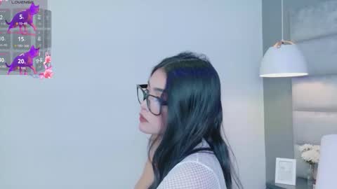 ATENEA ROLDAN online show from March 3, 5:03 am