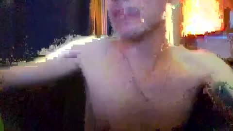 Snapshot of athandrew chatting on January 20, 5:26 am jonnyandrew online show from January 20, 5:26 am