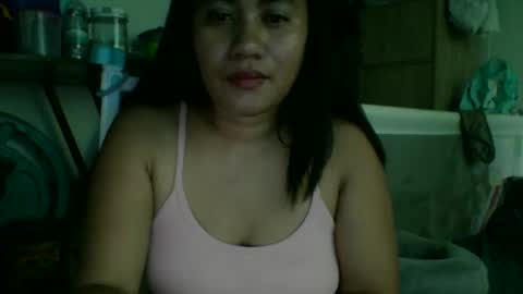 Snapshot of athena231993 chatting on September 26, 6:54 am athena231993 online show from September 26, 6:54 am