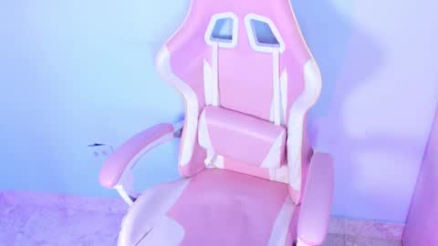 athenea__fox online show from October 7, 1:51 pm