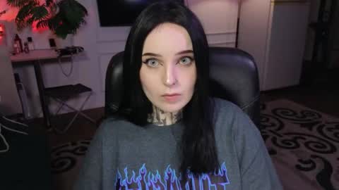 online every day between 10am-23pm online show from May 20, 6:03 pm