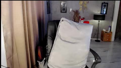 aubrey online show from February 26, 6:06 am