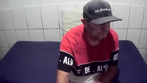 cesar augusto online show from May 25, 7:09 pm