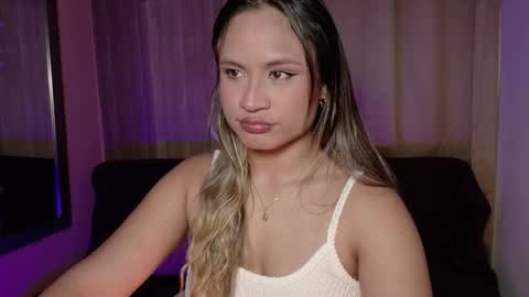 aurora_collins08 online show from October 9, 6:02 pm