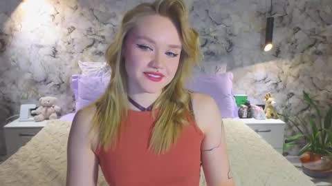 Kate online show from November 28, 5:09 pm