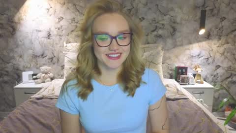 Kate online show from October 27, 5:57 pm