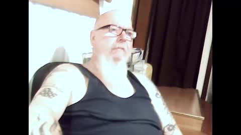 aussie4inch online show from June 11, 7:50 am