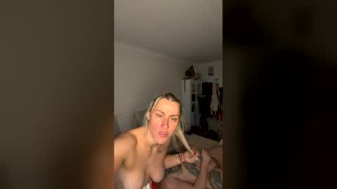 aussie_slut_drop online show from May 6, 7:14 am